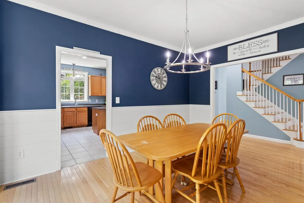 4 Burnham Drive New Boston NH 03070