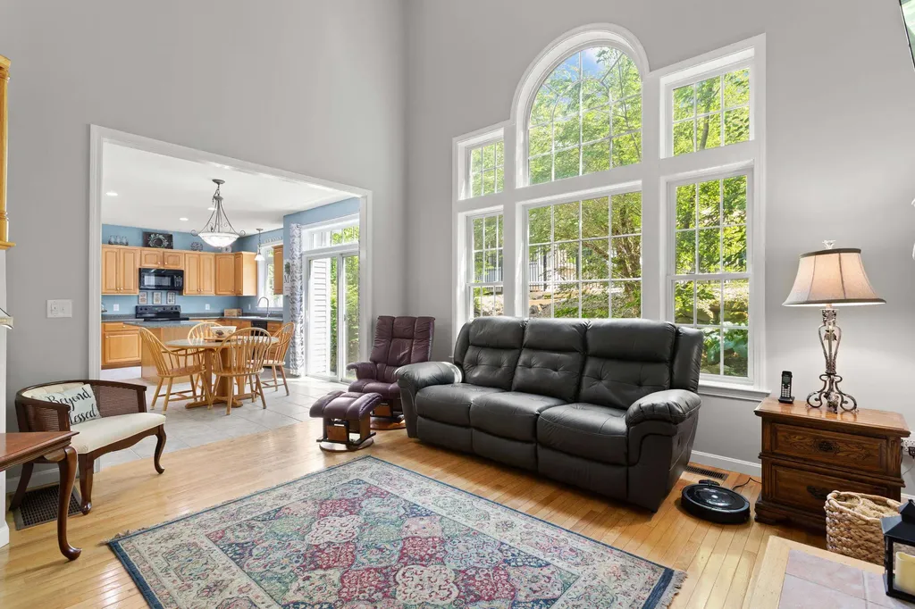 4 Burnham Drive New Boston NH 03070