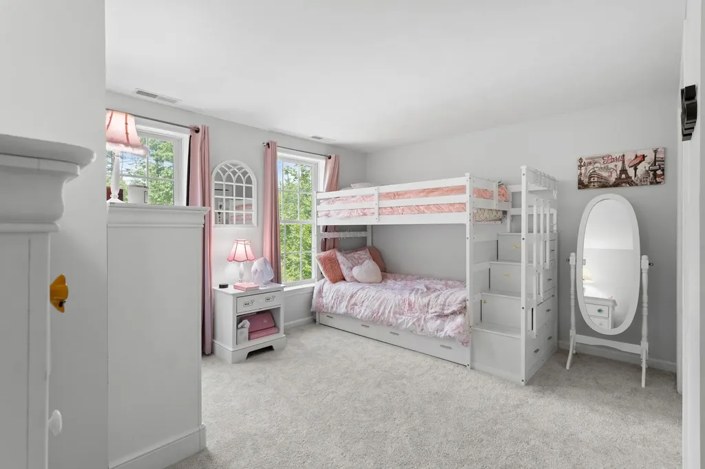 4 Burnham Drive New Boston NH 03070