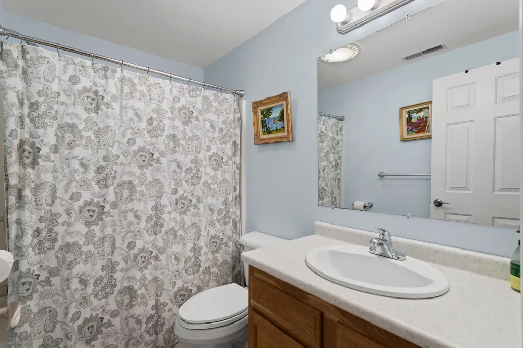 4 Burnham Drive New Boston NH 03070