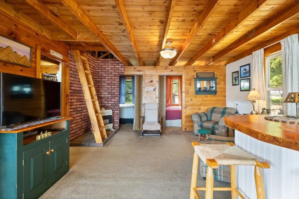 250 Arbutus Avenue Wakefield NH 03872