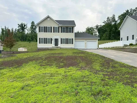 183 Brookview Drive Hooksett NH 03106
