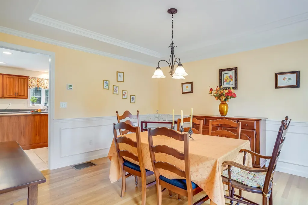 15 Thurston Drive Lee NH 03861