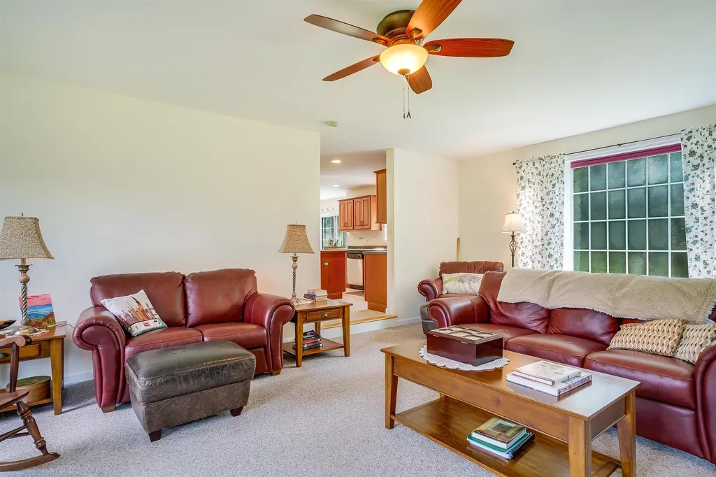 15 Thurston Drive Lee NH 03861