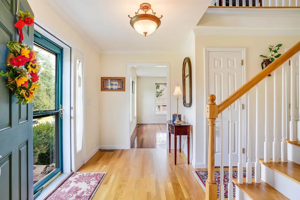 15 Thurston Drive Lee NH 03861