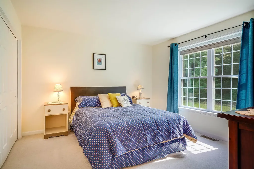15 Thurston Drive Lee NH 03861