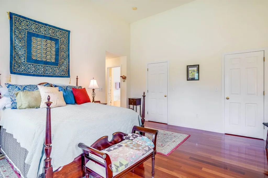 15 Thurston Drive Lee NH 03861