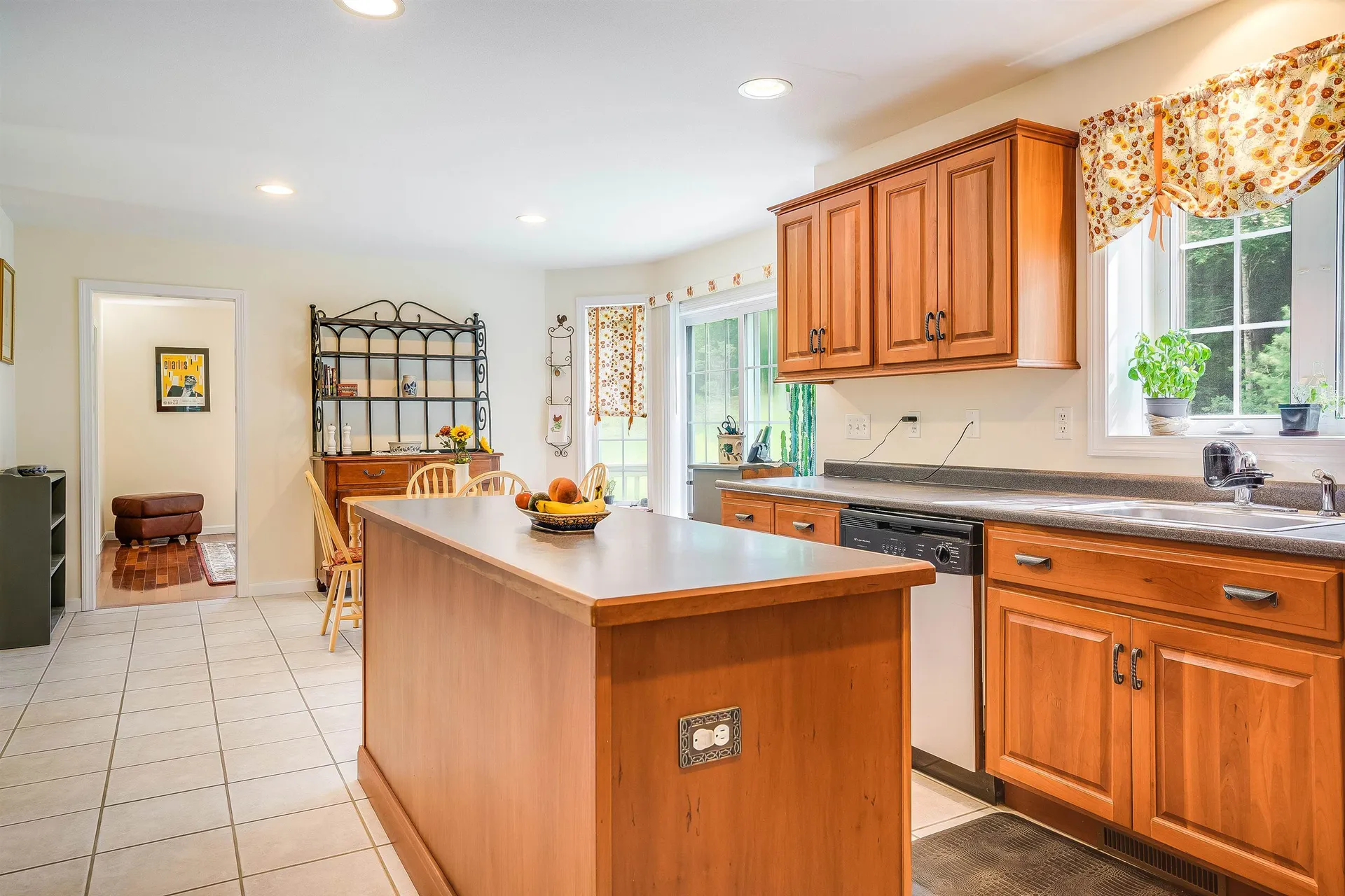 15 Thurston Drive Lee NH 03861