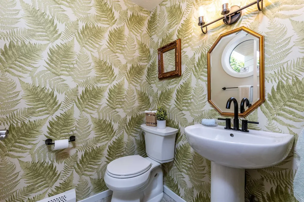 9 Orchard View Drive Amherst NH 03031