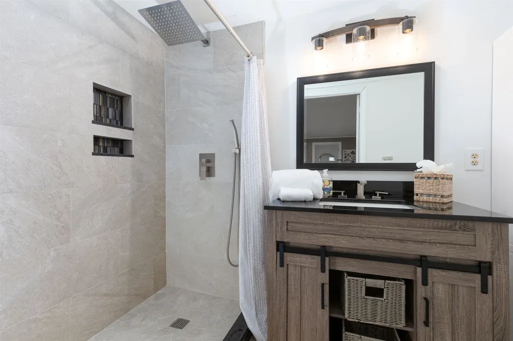 9 Orchard View Drive Amherst NH 03031