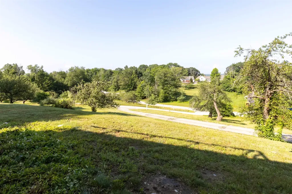 9 Orchard View Drive Amherst NH 03031