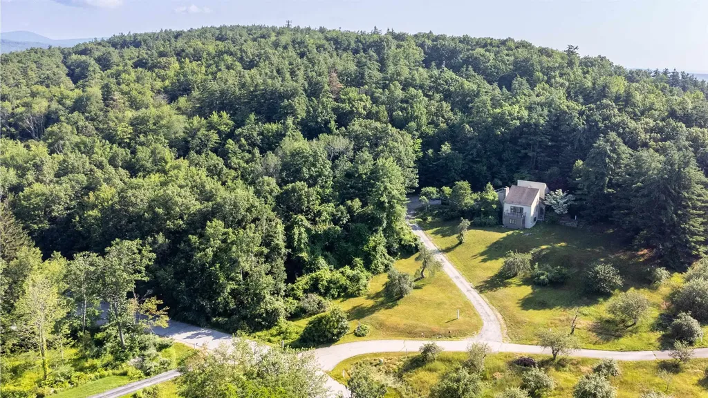 9 Orchard View Drive Amherst NH 03031