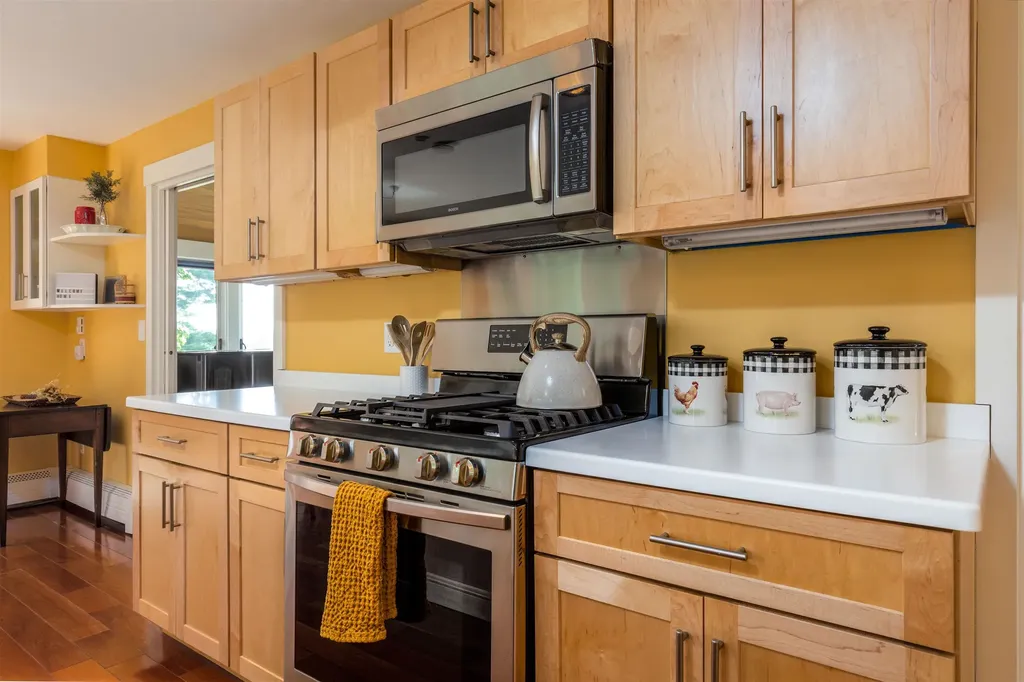 9 Orchard View Drive Amherst NH 03031