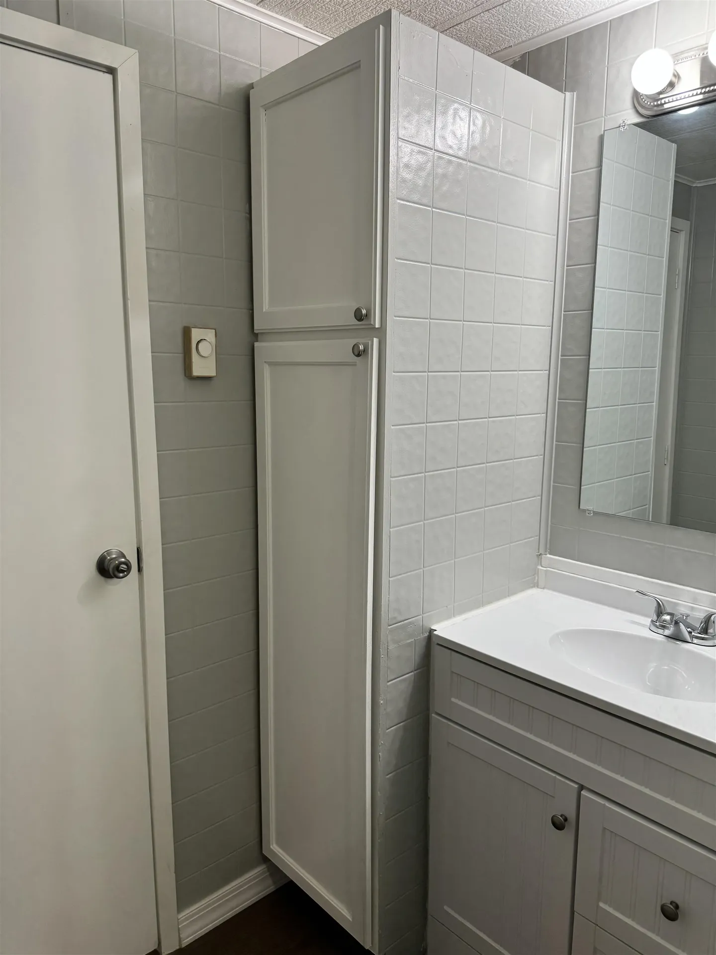 27 Oakwood Circle Charlestown NH 03603