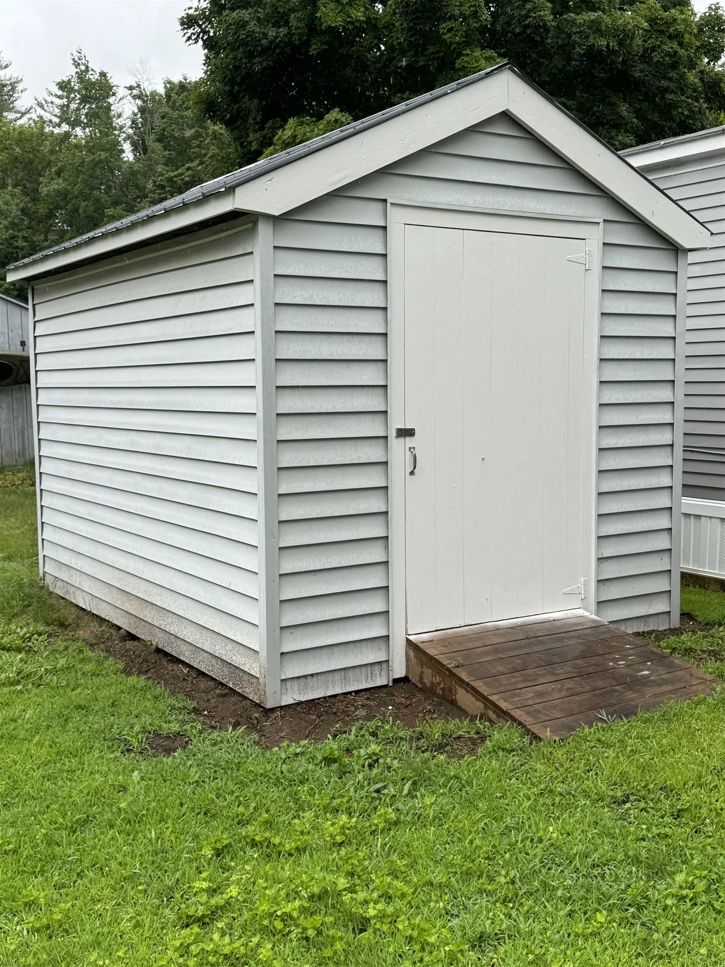 27 Oakwood Circle Charlestown NH 03603