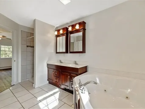 122 Lone Oak Drive St. Albans Town VT 05478