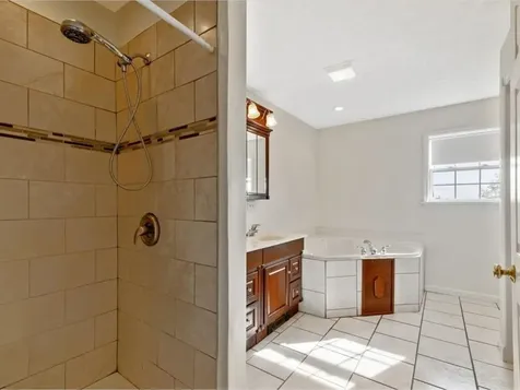 122 Lone Oak Drive St. Albans Town VT 05478