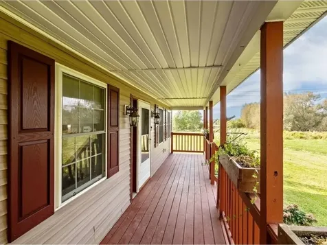 122 Lone Oak Drive St. Albans Town VT 05478