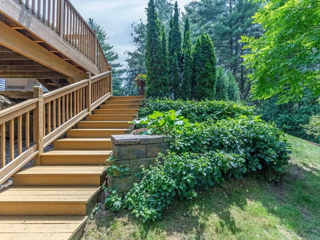 520 Sycamore Street Shelburne VT 05482
