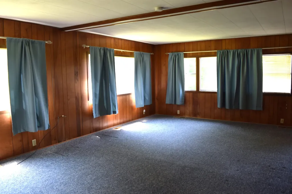 1395 Woodsville Road Monroe NH 03771