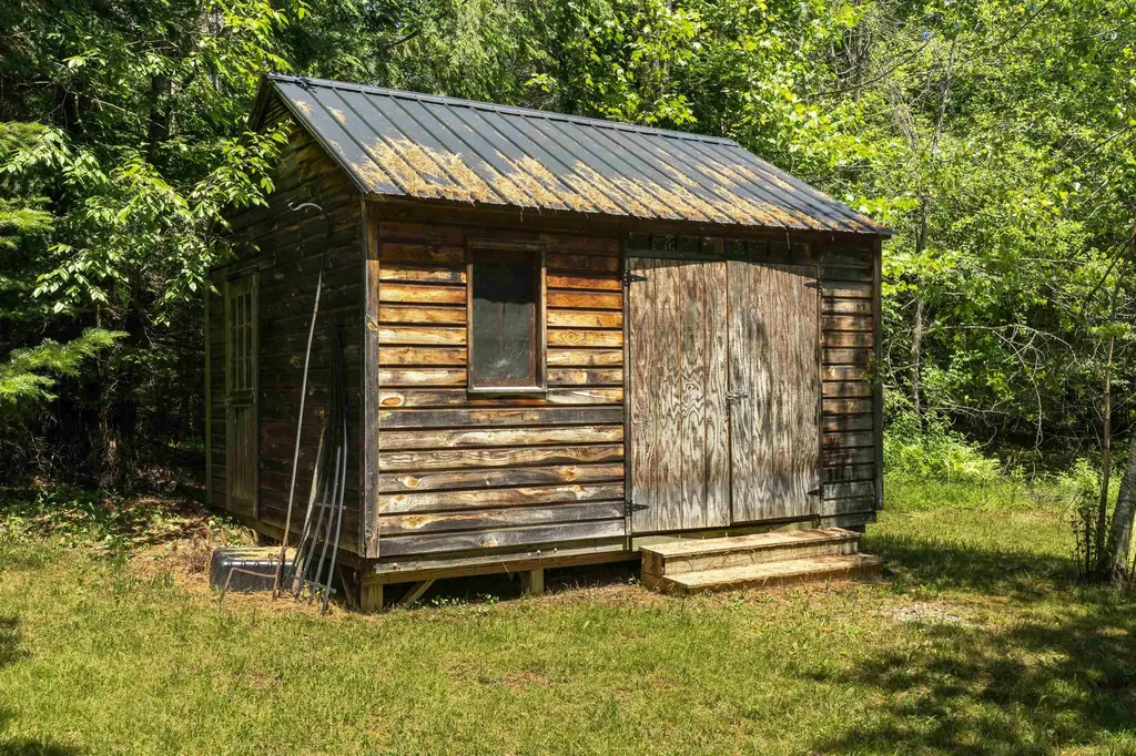 55 Center Harvey Farm Road Waterbury VT 05677