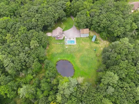 456 Wentworth Road Brookfield NH 03872