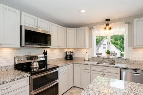 456 Wentworth Road Brookfield NH 03872
