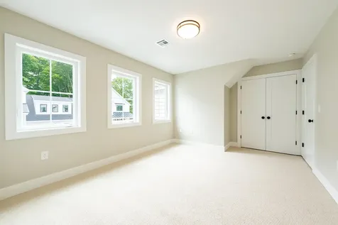 51b Chevrolet Avenue Portsmouth NH 03801