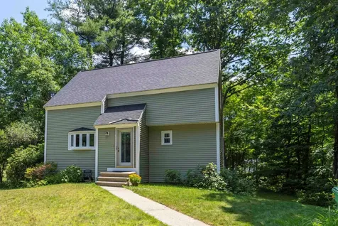 18 Edmatteric Drive Nashua NH 03062