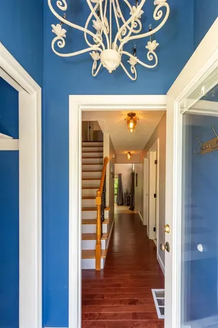18 Edmatteric Drive Nashua NH 03062