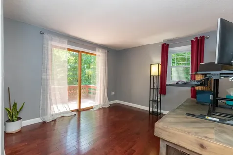 18 Edmatteric Drive Nashua NH 03062