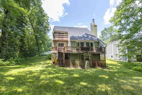18 Edmatteric Drive Nashua NH 03062