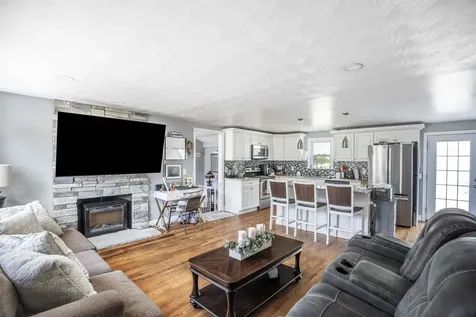 6 Barron Avenue Salem NH 03079