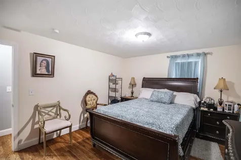 6 Barron Avenue Salem NH 03079