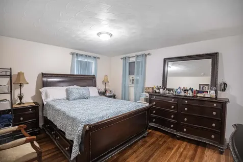 6 Barron Avenue Salem NH 03079