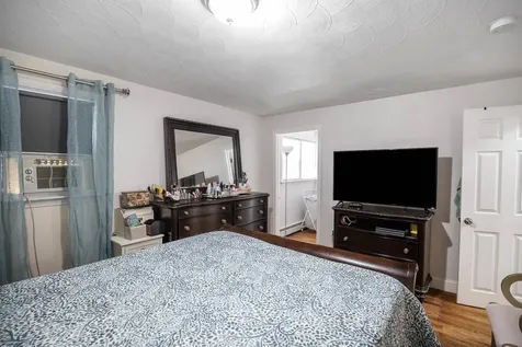 6 Barron Avenue Salem NH 03079