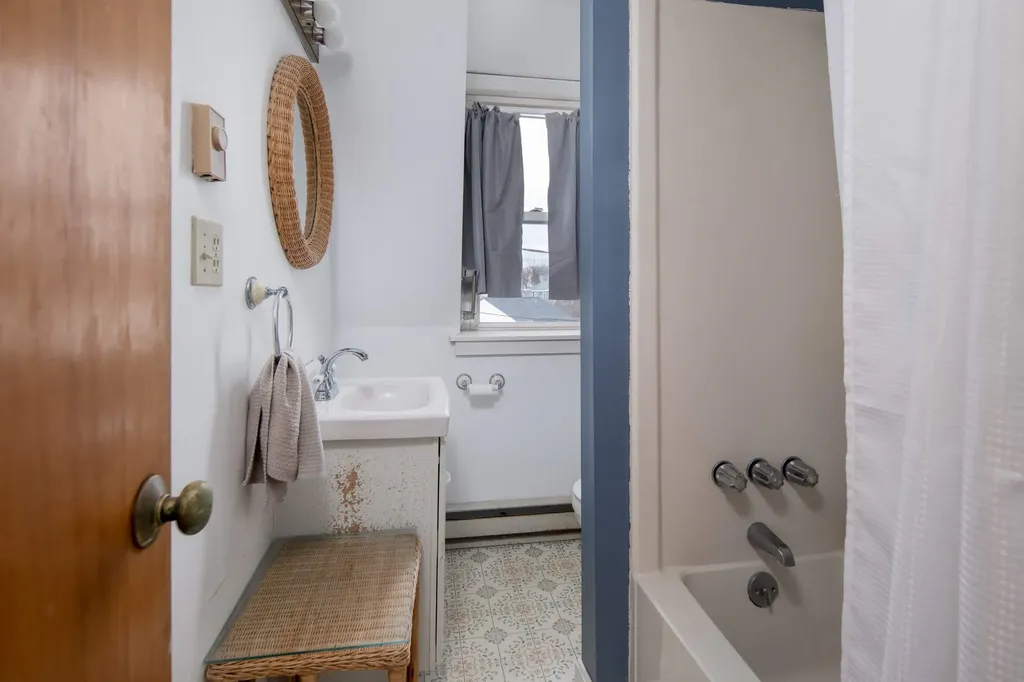 87 Long Beach Avenue York ME 03909