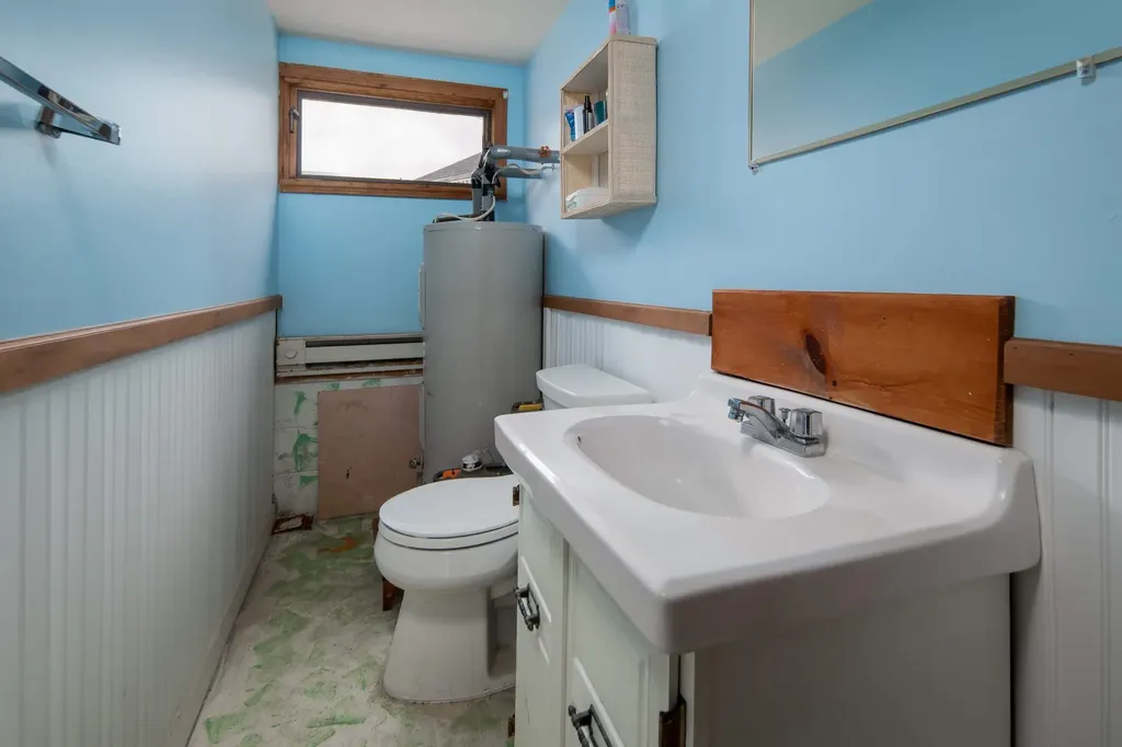 87 Long Beach Avenue York ME 03909