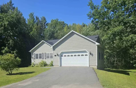 240 Estates Drive Newport City VT 05855