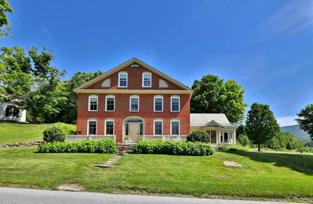 25 A Lawrence Hill Road Weston VT 05161