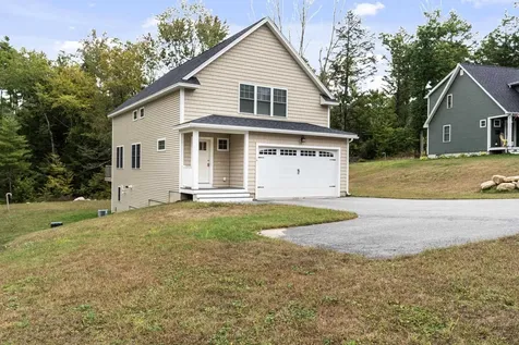 16 Freedom Way Barrington NH 03825