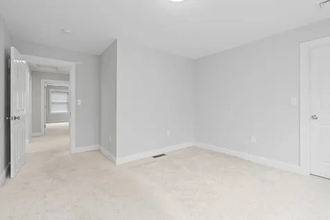 16 Freedom Way Barrington NH 03825
