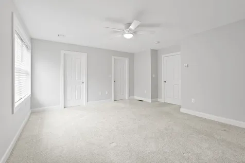 16 Freedom Way Barrington NH 03825