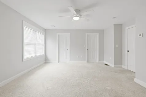 16 Freedom Way Barrington NH 03825