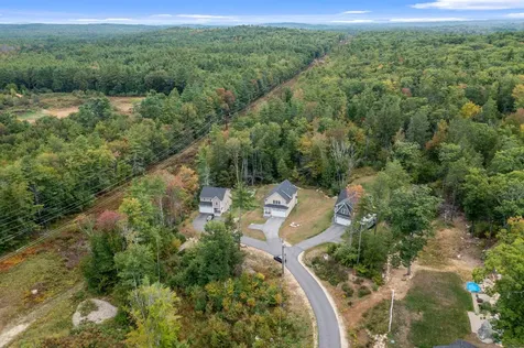 16 Freedom Way Barrington NH 03825