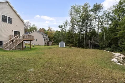 16 Freedom Way Barrington NH 03825