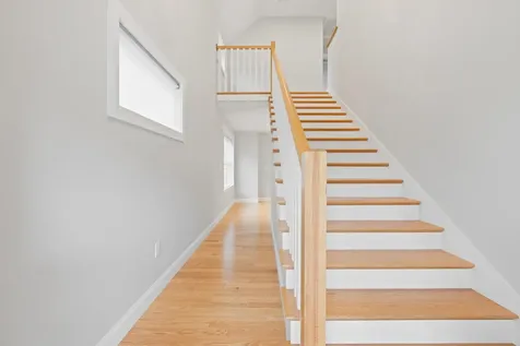 16 Freedom Way Barrington NH 03825