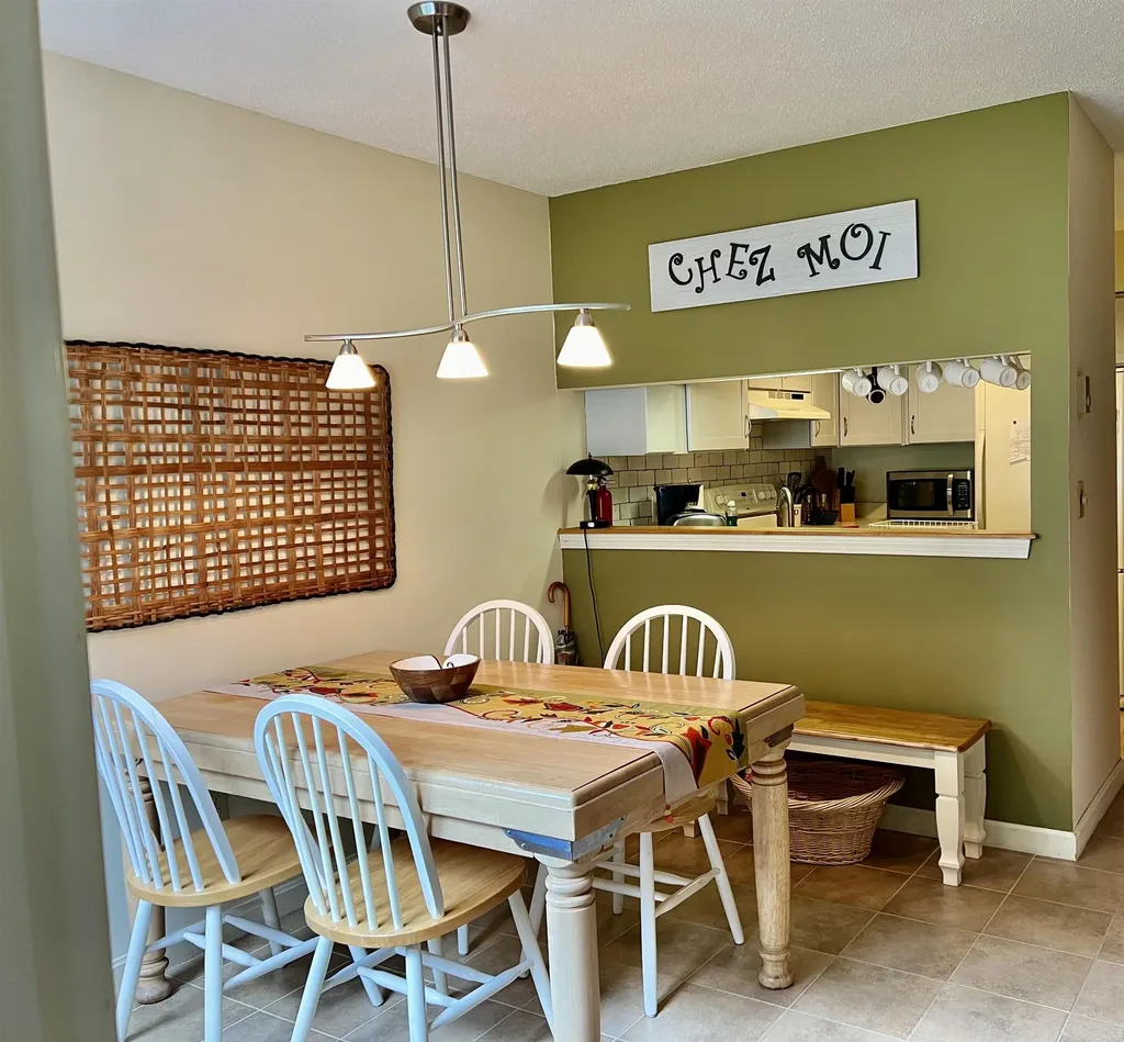 189 Woodhaven Drive Hartford VT 05001