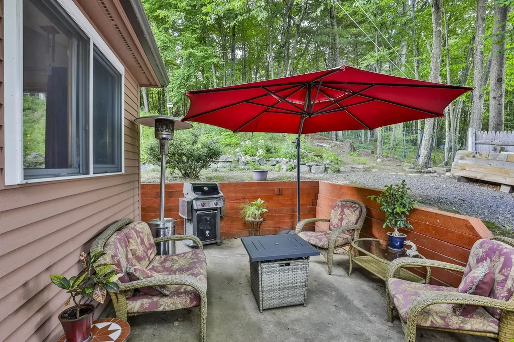 49 Fairway Drive Merrimack NH 03054