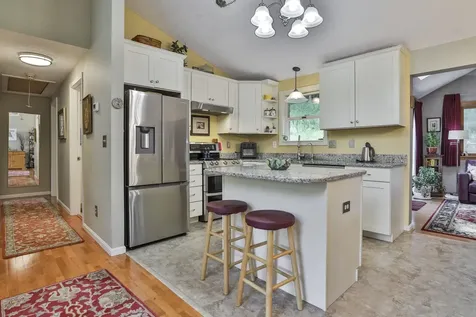 49 Fairway Drive Merrimack NH 03054